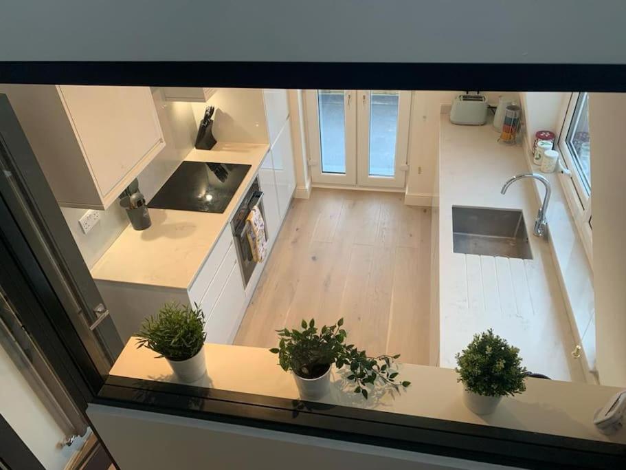 One Bed-apartment In * Londra